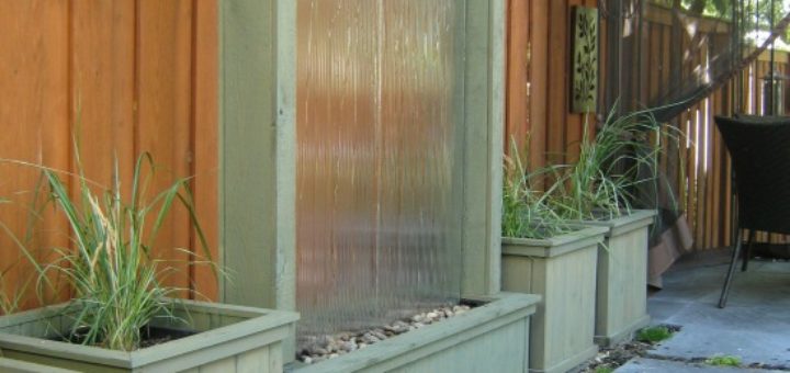 φτιάξτε μόνος σου DIY τοίχο νερού - καταράκτη για τον κήπο σου
